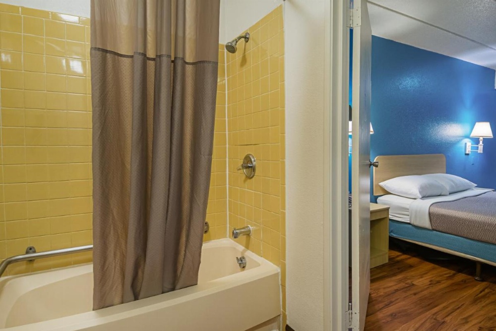 Motel 6-Knoxville, TN - North Image 11